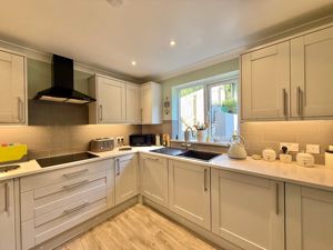 Photo 23- click for photo gallery